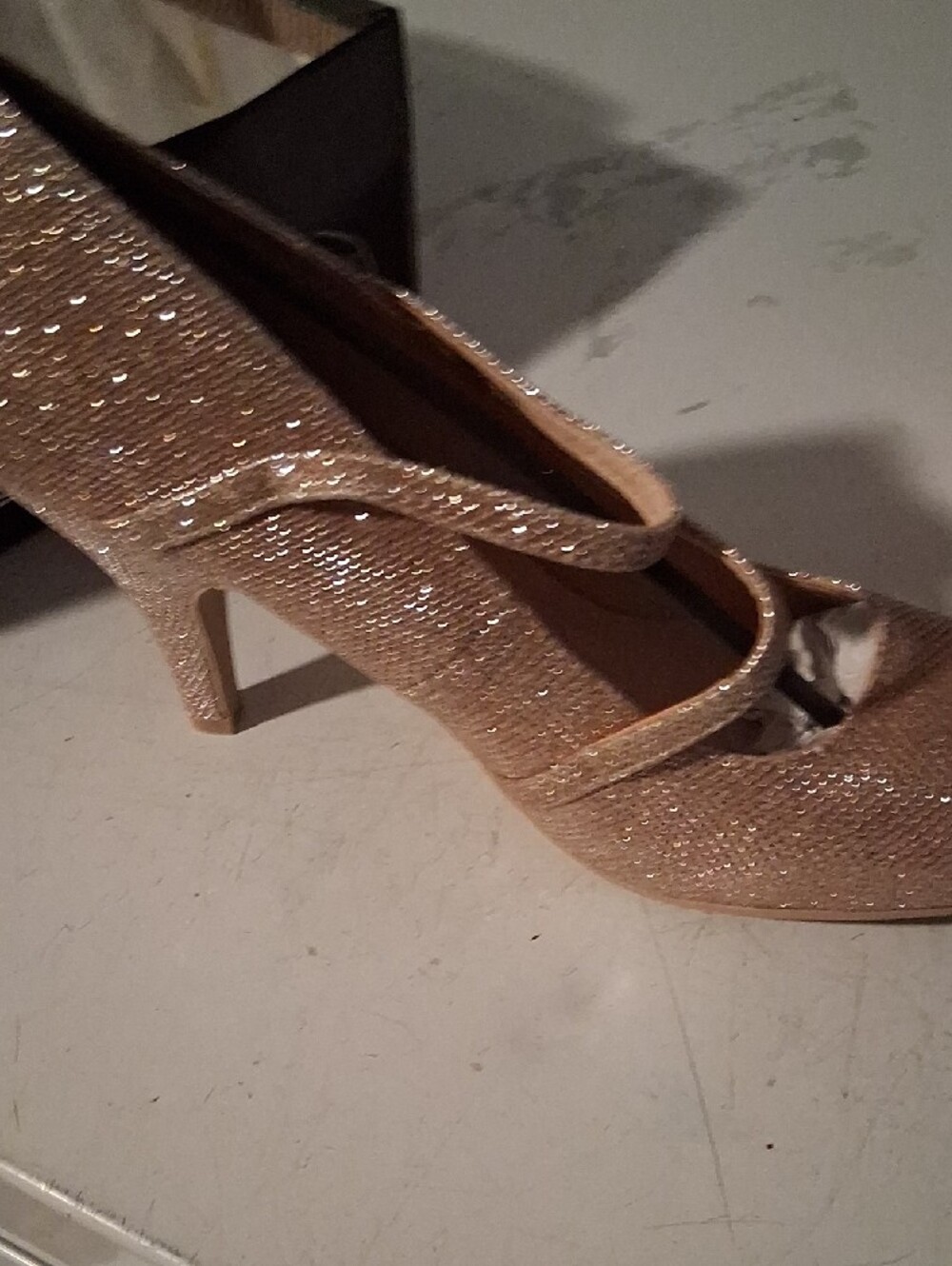 Mila Lady Rose Gold Glitter Cross Strap Mary Jane Heels NIB Size 11 - Picture 5 of 15